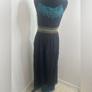 Twenty One Women’s Black Maxi Dress Size M Strapless Embroidered Summer Casual